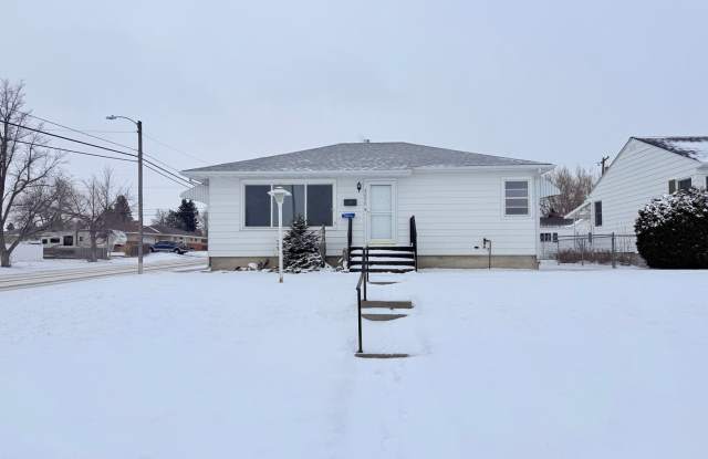 Beautiful 3 Bed 2 Bath Home