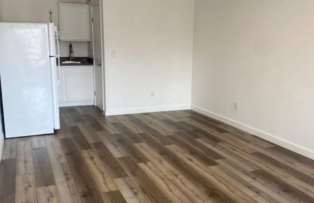 Photo of Studio Apartments available! ALL utilities included!