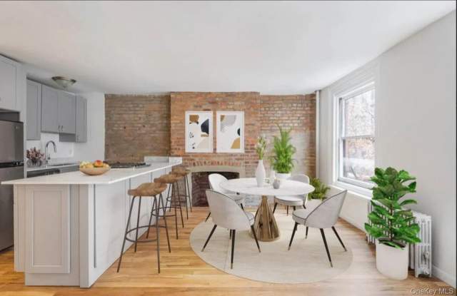 138 SULLIVAN Street unit: 2