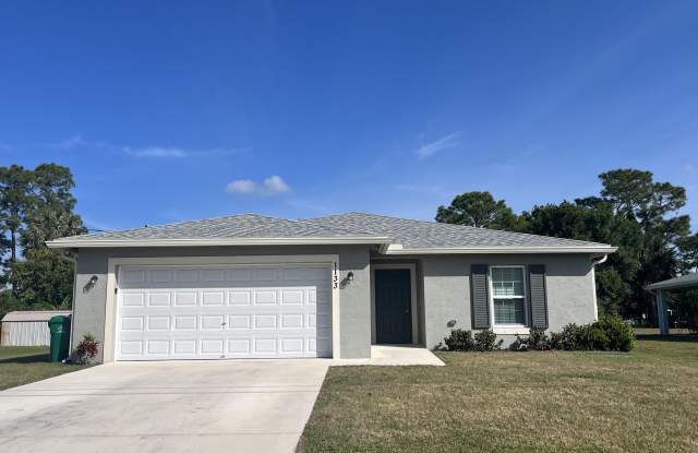 Photo of 1133 SW Ingrassina Avenue