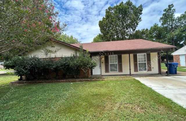 6375 Greenbriar Dr