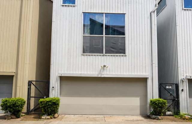 241 Maynard Terrace SE #5