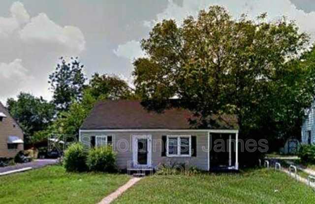 1705 Doron Ln