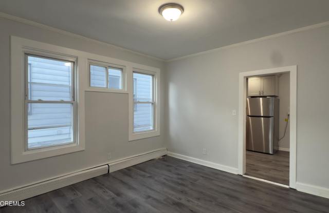 56 Lindsley Place unit: 1