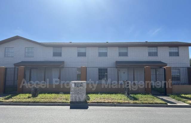 Photo of 2133 Kerria Ave