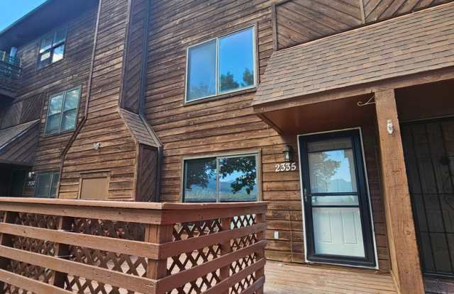 *$500 OFF YOUR FIRST MONTH'S RENT* $1591 - 2BR/1.5BA Dog-Friendly Westside Condo near Old Colorado City