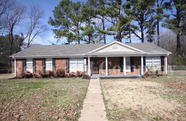 2574 Saint Elmo Ave - 2574 Saint Elmo Avenue, Memphis, TN 38127