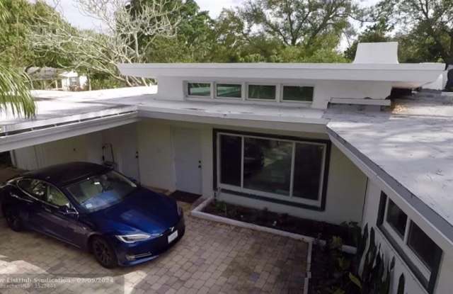 836 SW 18th Ct - 836 Southwest 18th Court, Fort Lauderdale, FL 33315