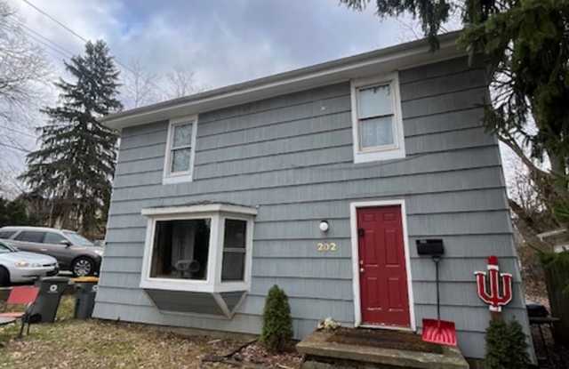 5 bedroom, 3 bath home- Available August 2026!