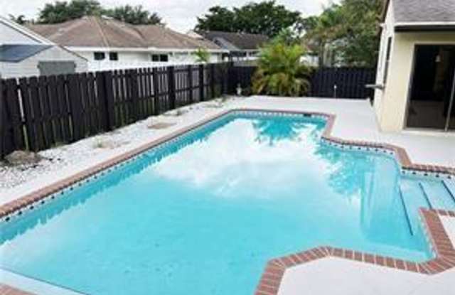 11282 NW 44th Street, Coral Springs, FL 33065