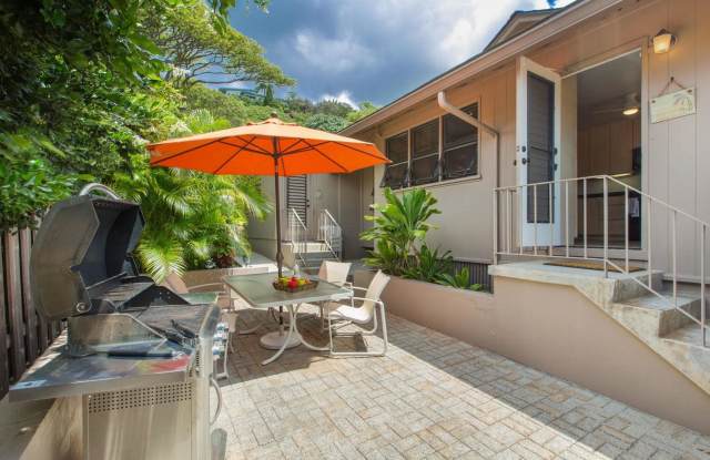 5bd/3ba Private Island Retreat Home w/ A/C  Ocean Views. Hale Poola