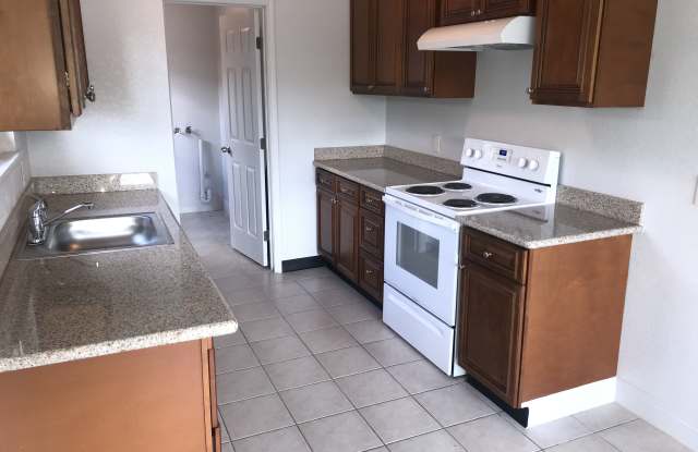 460 Greenbrier Ave