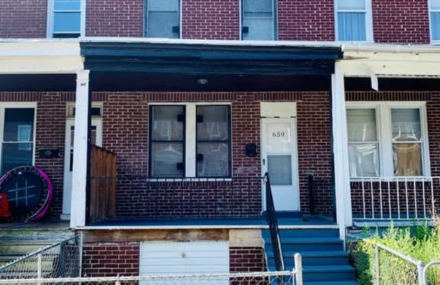 659 Dumbarton Ave 1 - 659 Dumbarton Ave, Baltimore, MD 21218