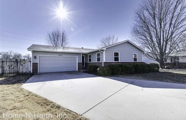 5582 S Mosely Crt - 5582 South Mosley Court, Wichita, KS 67216
