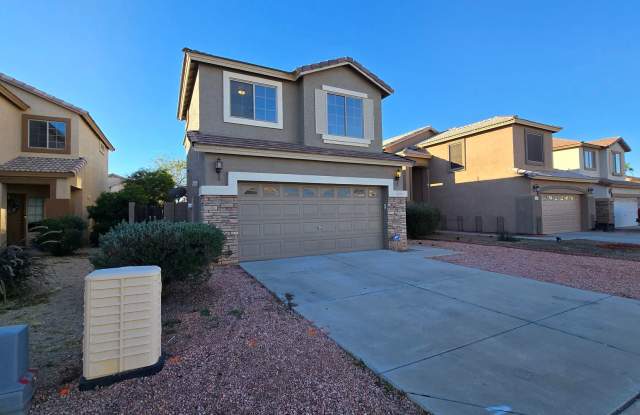 Clean and Cozy home in desirable area!