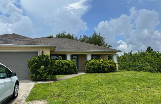 2531 Sunniland Blvd - 2531 Sunniland Blvd, Lehigh Acres, FL 33971