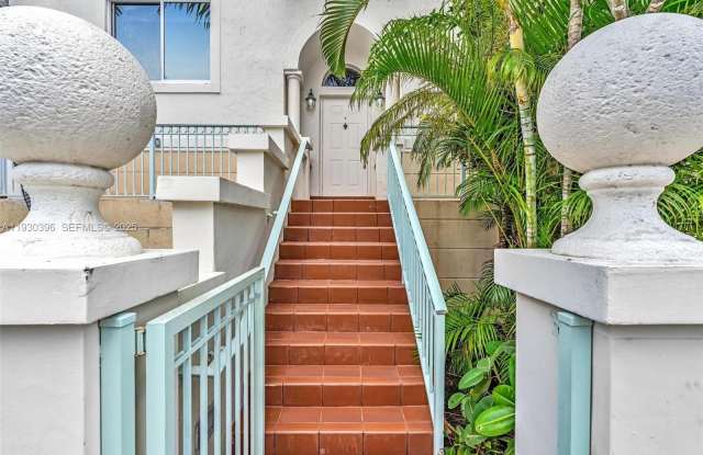 10065 Bay Harbor Ter