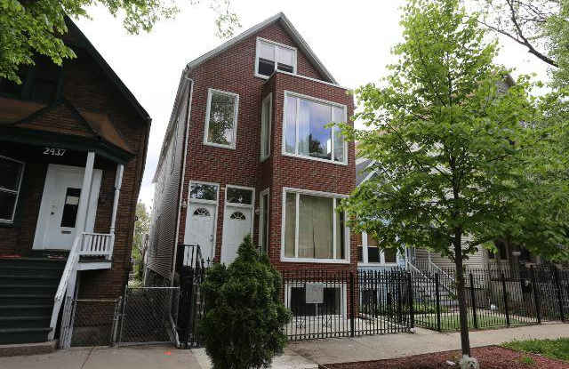 Photo of 2437 Homer