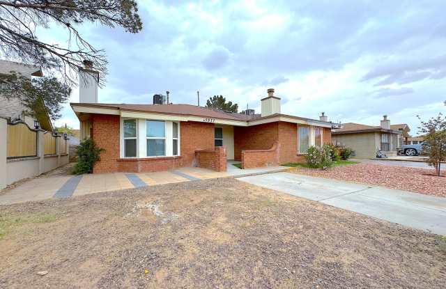 Northeast El Paso 2 bed Refrig A/C Duplex