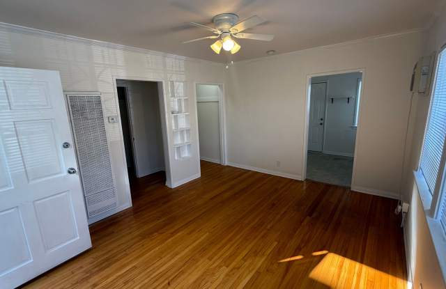 Photo of 1945 Wilcox Ave