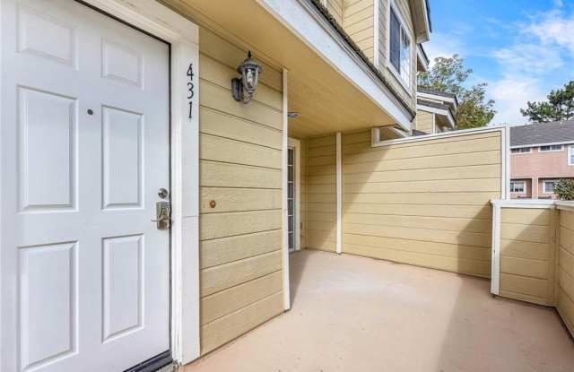 Photo of 2800 Plaza Del Amo