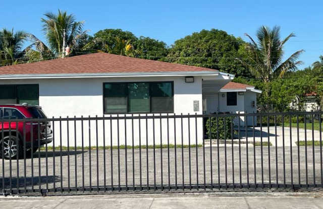 465 Northeast 139th Street - 461