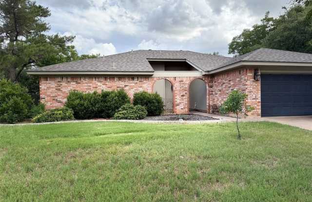 Photo of 3225 Westchester Drive