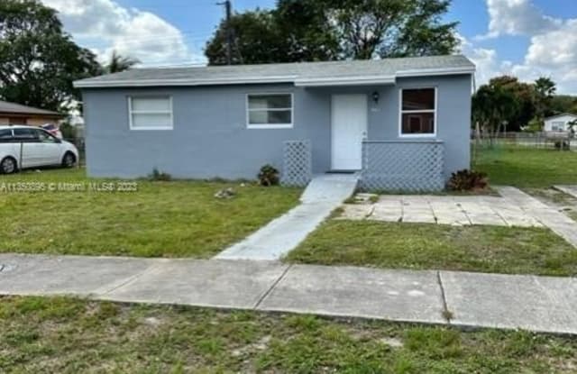 961 NW 34th Way - 961 Northwest 34th Way, Lauderhill, FL 33311