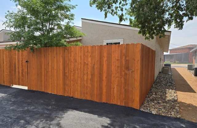 117 N Glenwood Drive