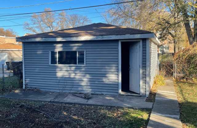 9129 South Chappel Avenue - 1