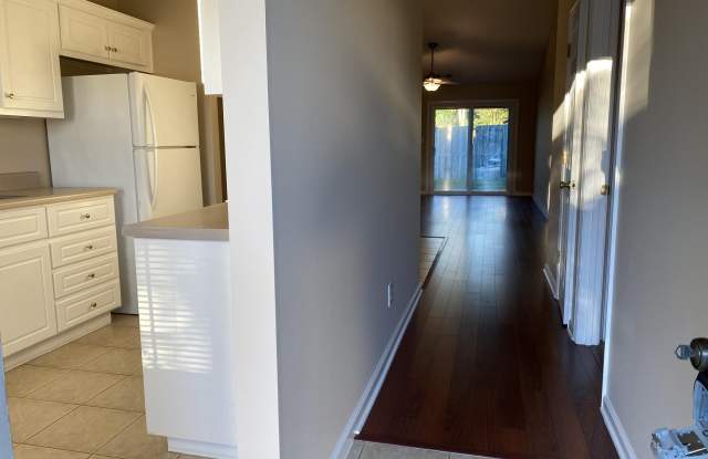 2108 Abigail Lane SW