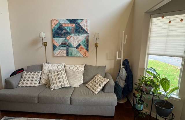 Bothell 2 story home with EV garage parking and Northshore Schools