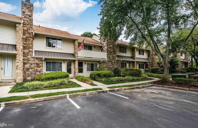 314 HEADHOUSE CT