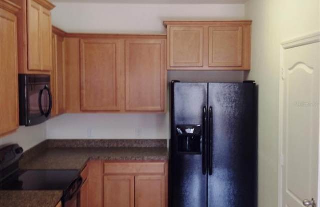 2300 BETSY ROSS LANE