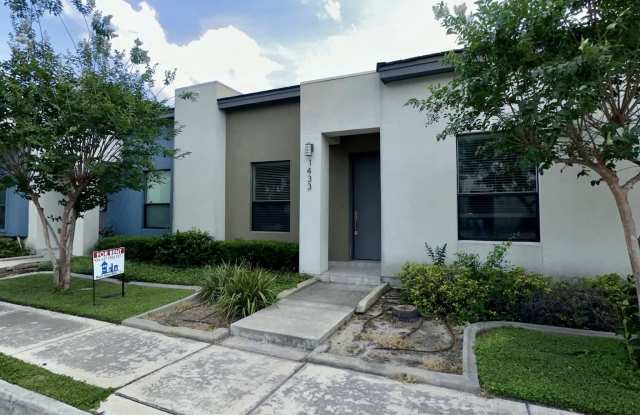 Photo of 1433 Ozark Ave
