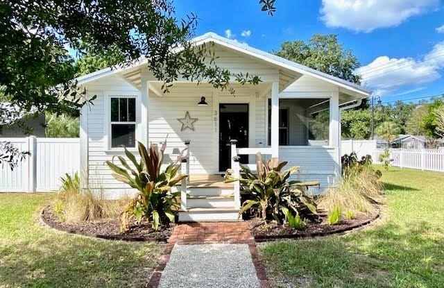 3611 OLD BRADENTON ROAD