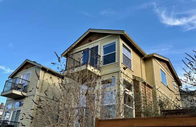 Central District Townhome