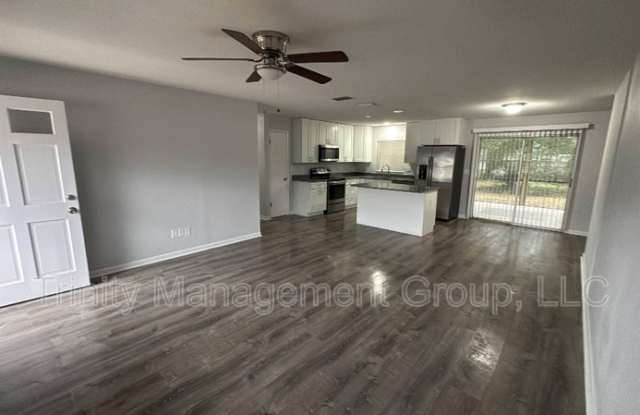 2000 Northeast 50th Place