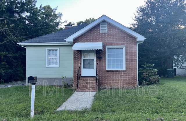 503 Pear St