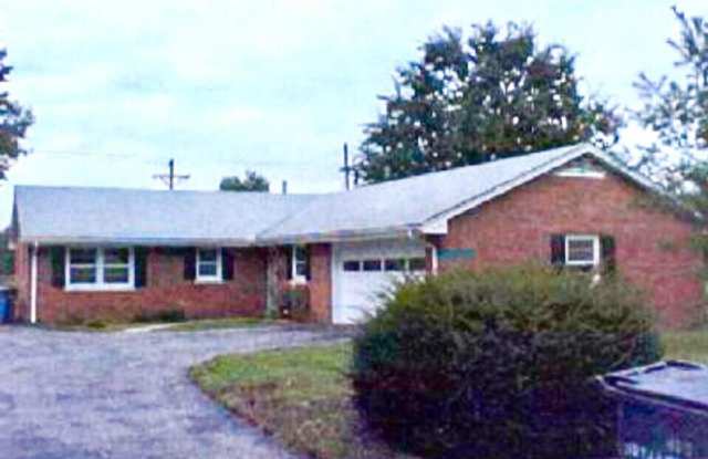 Photo of 425 Bryanwood Parkway