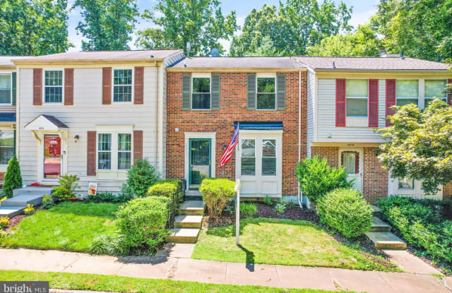 4913 SUGAR MAPLE LANE - 4913 Sugar Maple Lane, Montclair, VA 22025