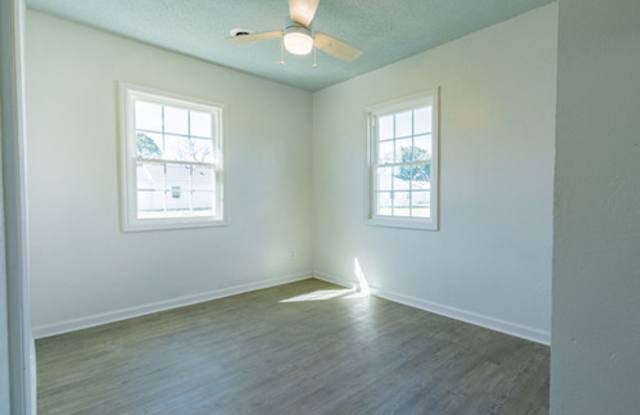 BEAUTIFULLY RENOVATED RENTAL HOME | PRIME LOCATION