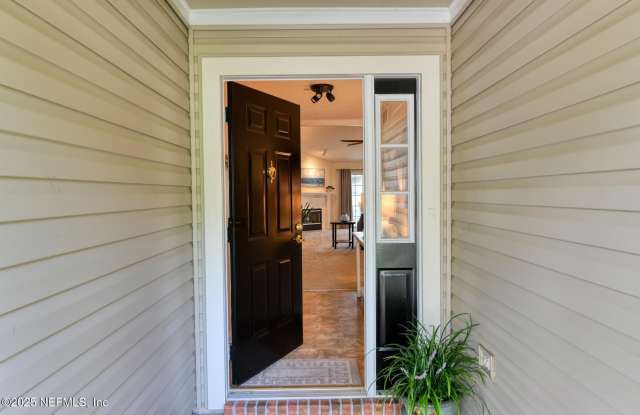 7596 FAWN LAKE Drive N