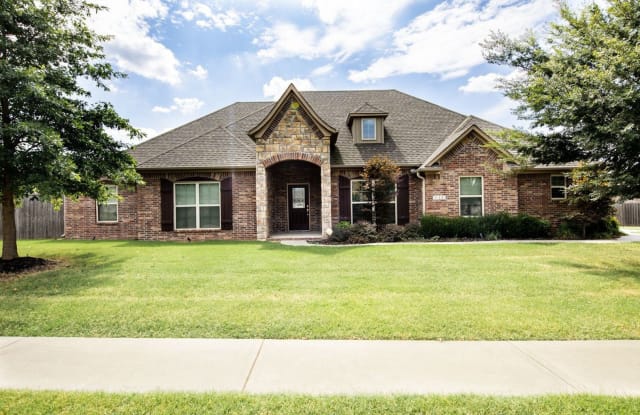 3625 W. Mountain View Drive - 3625 West Mountain View Drive, Fayetteville, AR 72704