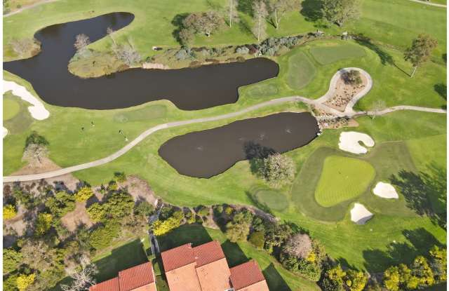 GORGEOUS VIEW CONDO ON THE GOLF COURSE!!!