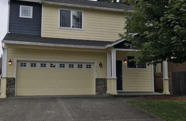 Spacious 4 Bedroom Home. This is What Home Looks Like. - 8109 Northeast 158th Court, Orchards, WA 98682