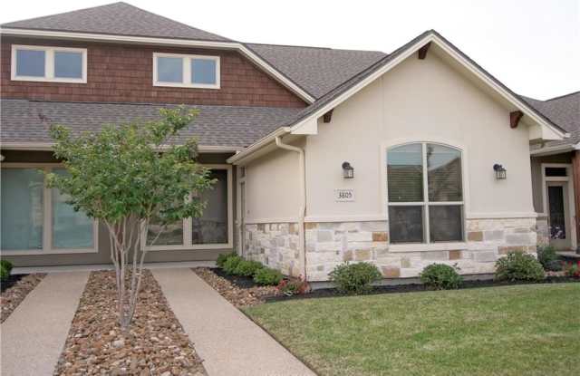 3805 Estes