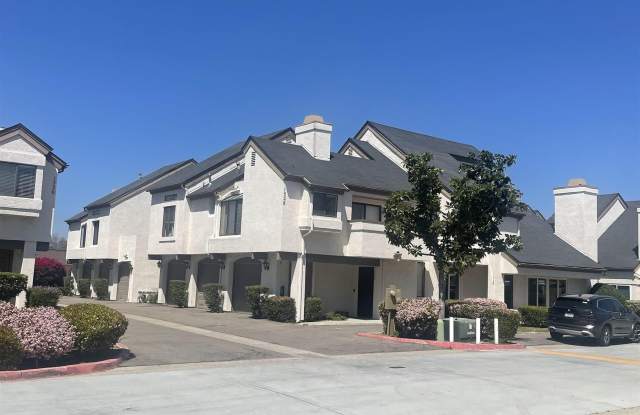 1528 Granite Hills Dr