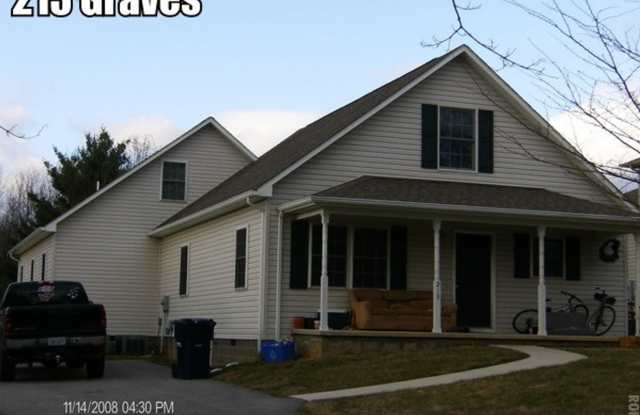 3 Bedroom 2 Bath Duplex