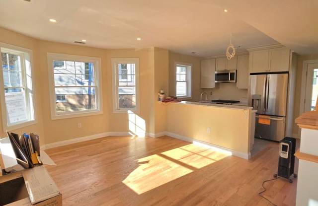 Photo of 3-bed + 3-bath - New Construction - Oak Square Brighton